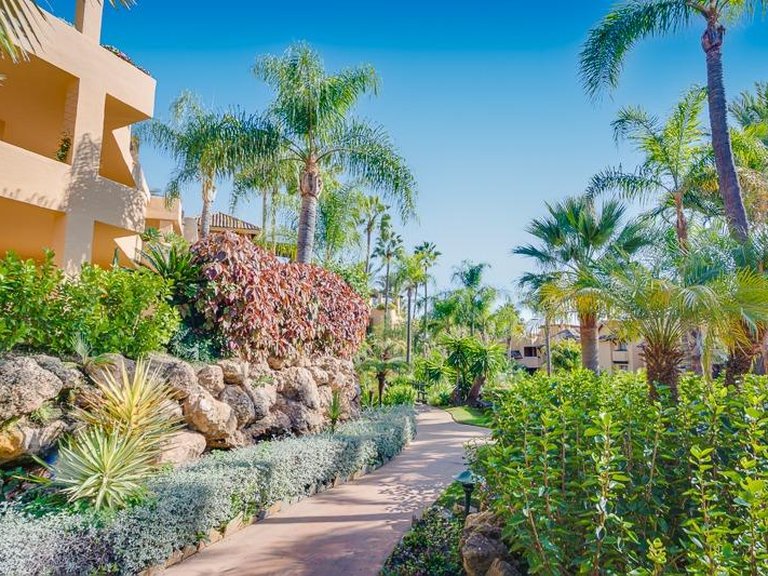 Apartment for Sale in Marbella, Malaga 38