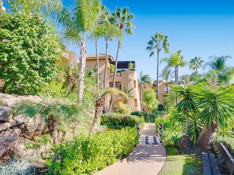 Apartment for Sale in Marbella, Malaga 40
