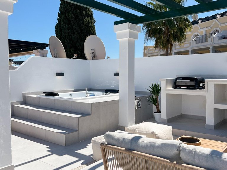 Apartment for Sale in Marbella, Malaga 15