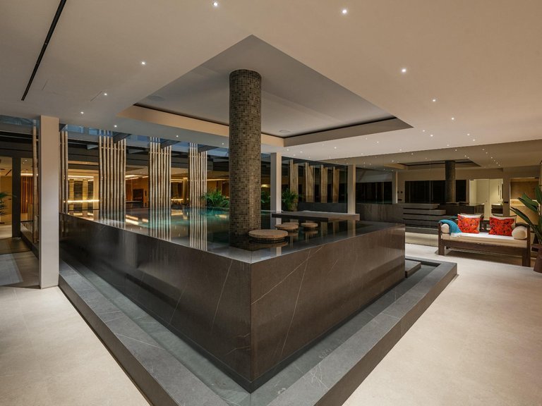 Apartment for Sale in Benahavis, Malaga 12