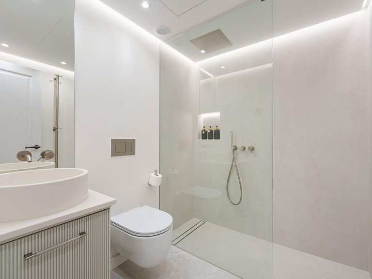 Apartment for Sale in Benahavis, Malaga 26