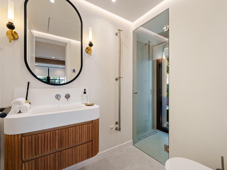 Apartment for Sale in Benahavis, Malaga 29