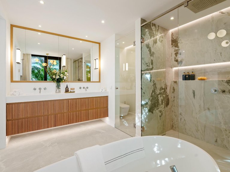 Apartment for Sale in Benahavis, Malaga 52