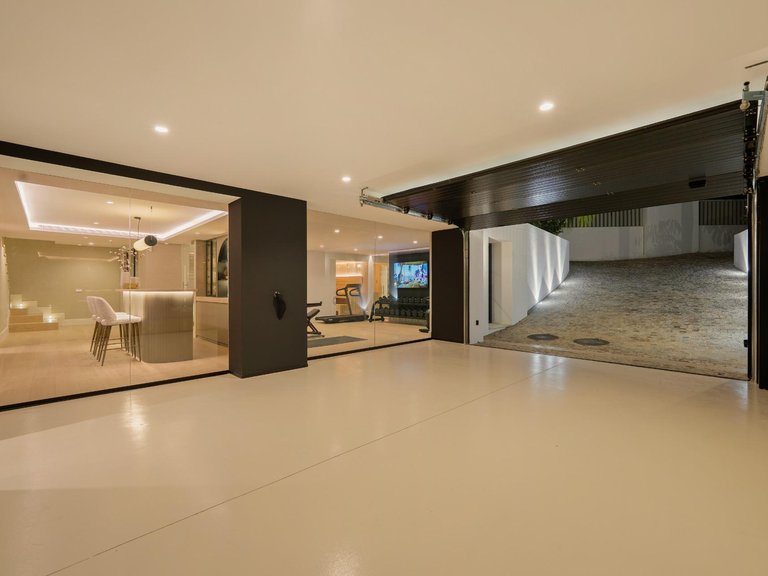 Apartment for Sale in Benahavis, Malaga 63