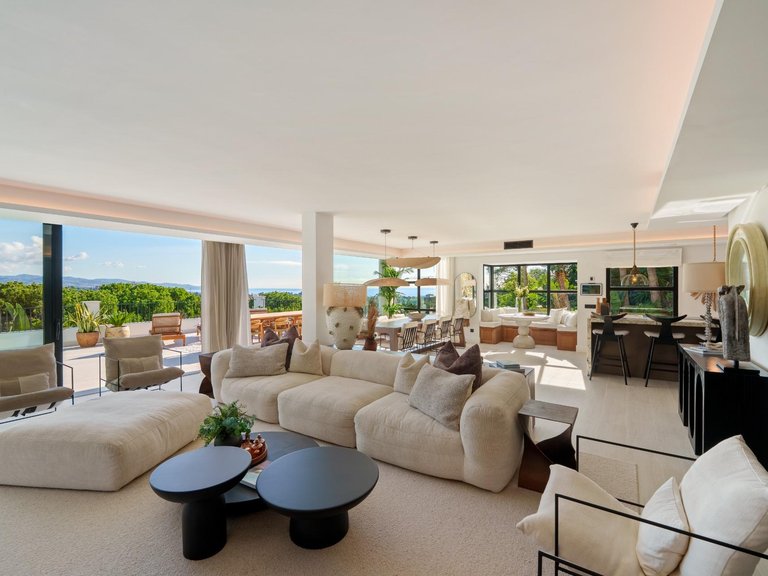 Villa for Sale in Marbella, Malaga 6