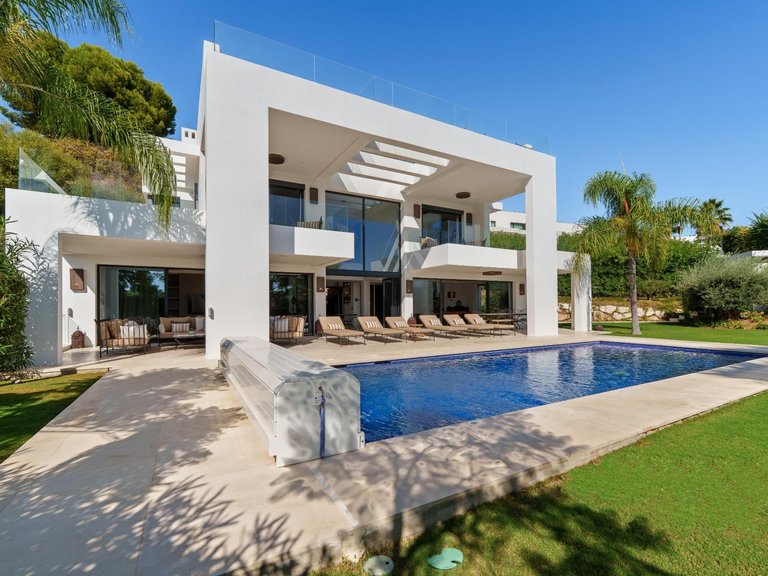 Apartment for Sale in Marbella, Malaga 36
