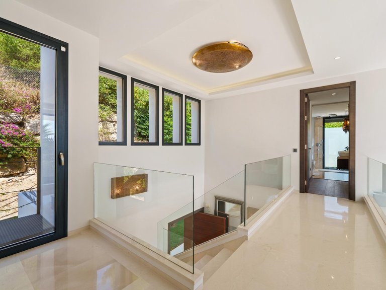 Apartment for Sale in Marbella, Malaga 40