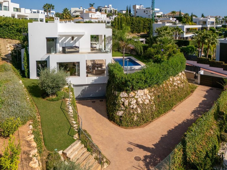 Apartment for Sale in Marbella, Malaga 59