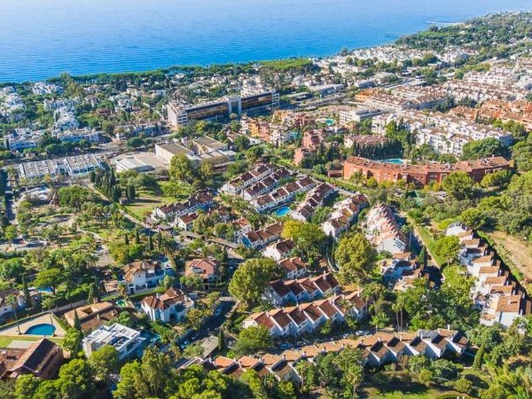 Town House for Sale in Marbella, Malaga 30