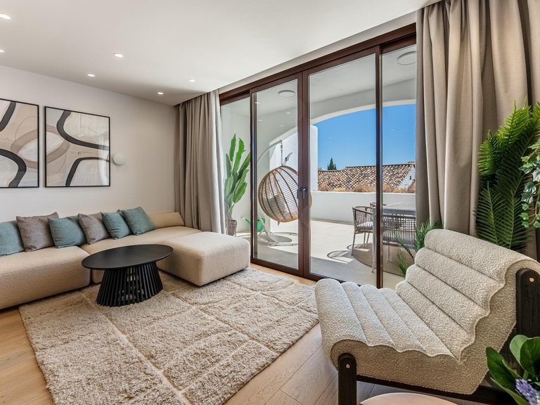 Town House for Sale in Benahavis, Malaga 10