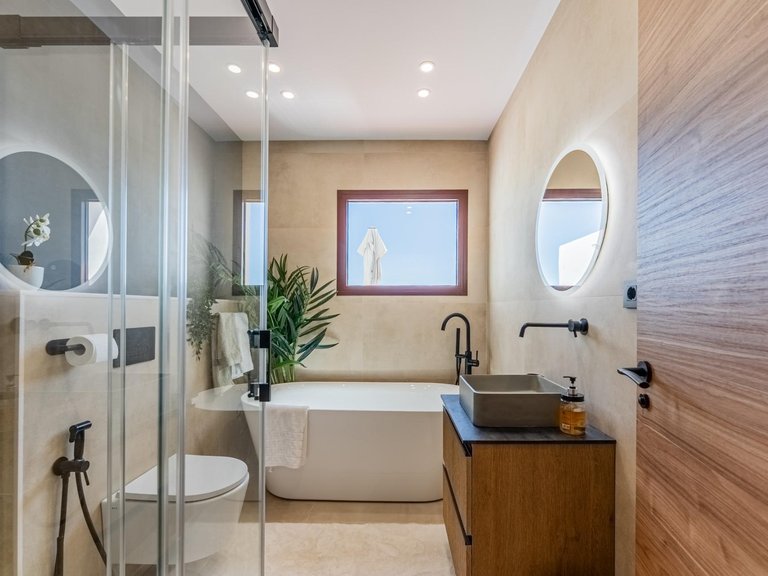 Town House for Sale in Benahavis, Malaga 19