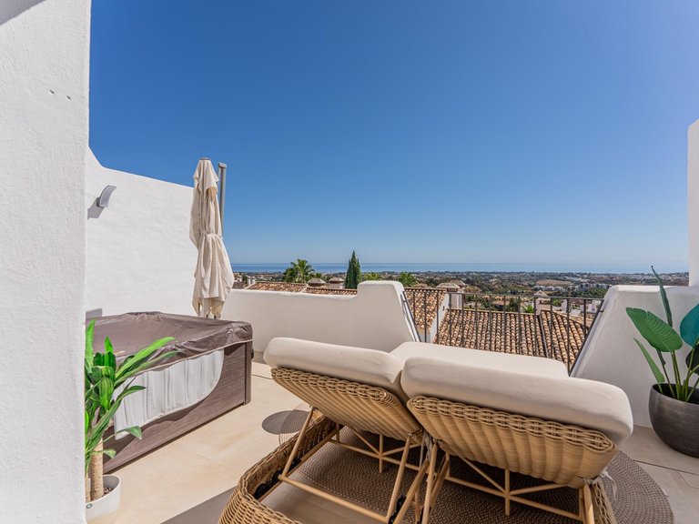 Town House for Sale in Benahavis, Malaga 33