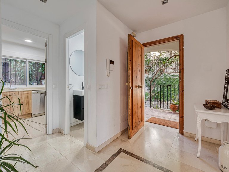 Apartment for Sale in Marbella, Malaga 30