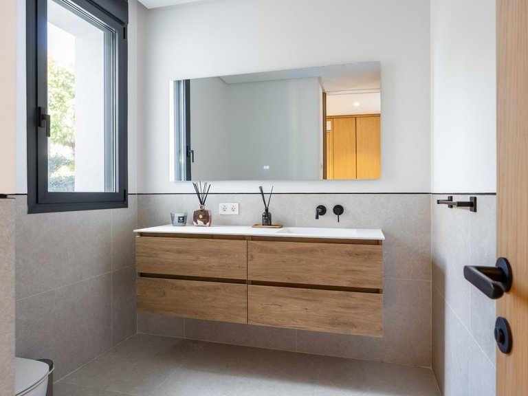 Apartment for Sale in Benahavis, Malaga 57