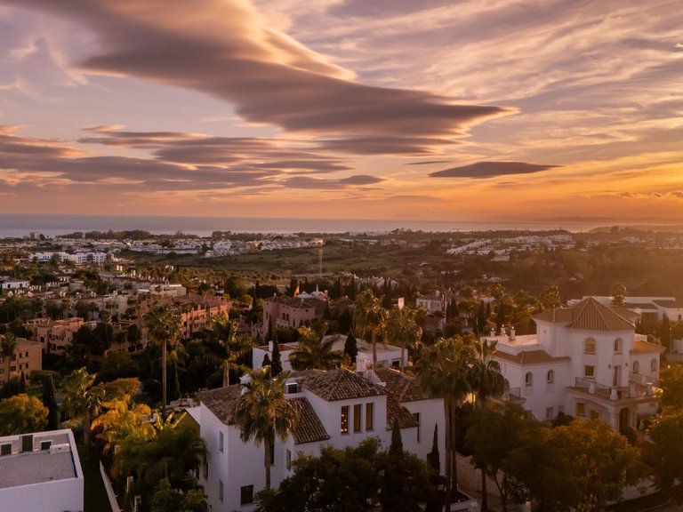 Apartment for Sale in Benahavis, Malaga 67