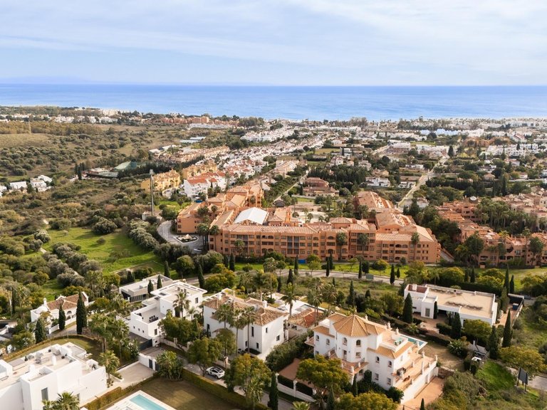 Apartment for Sale in Benahavis, Malaga 72