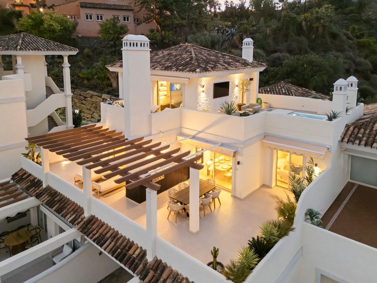 Apartment for Sale in Marbella, Malaga 1