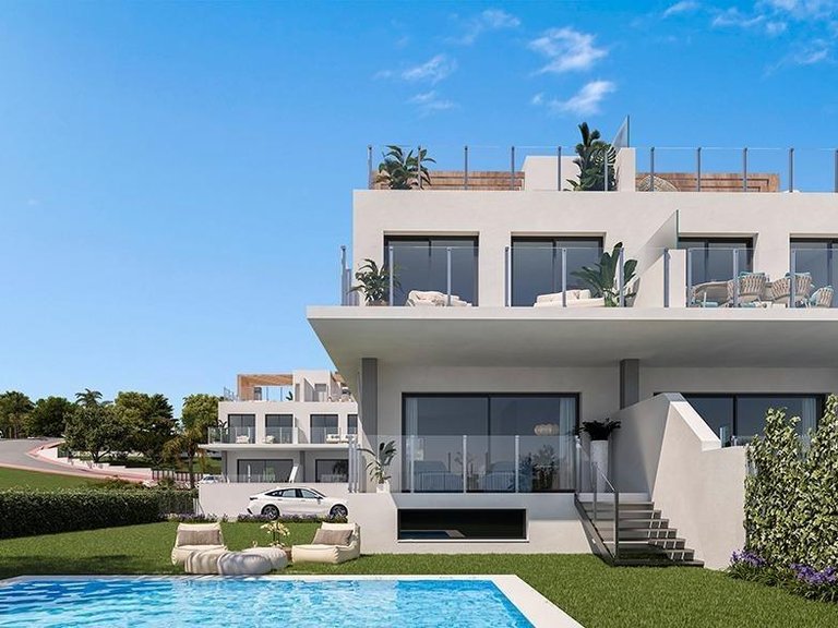 Town House for Sale in Benalmádena, Malaga 1