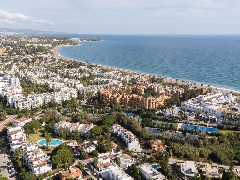 Town House for Sale in Estepona, Malaga 42