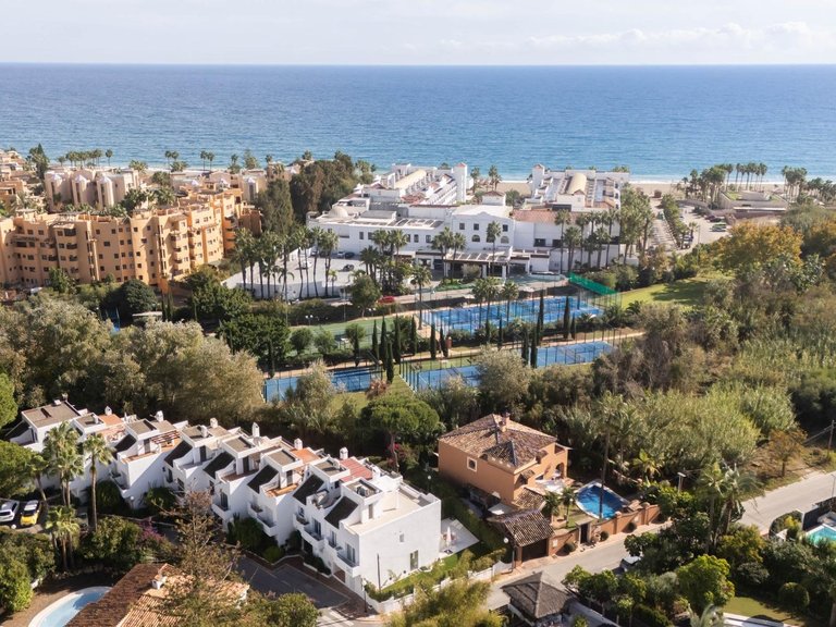 Town House for Sale in Estepona, Malaga 44