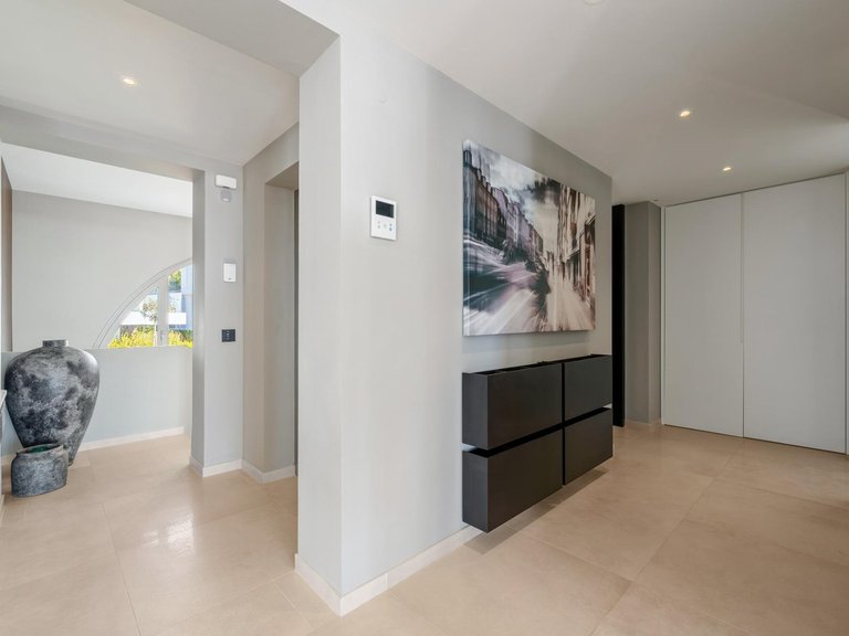 Apartment for Sale in Marbella, Malaga 38