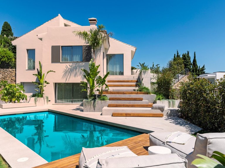 Apartment for Sale in Marbella, Malaga 33