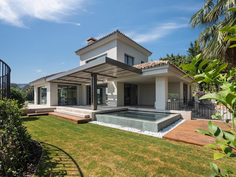 Apartment for Sale in Marbella, Malaga 7