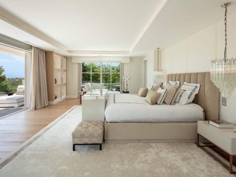 Villa for Sale in Marbella, Malaga 23