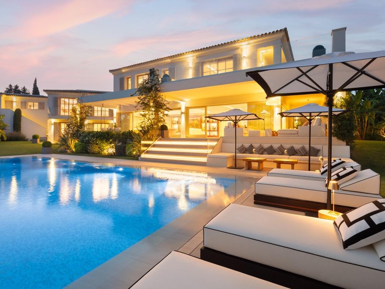 Villa for Sale in Marbella, Malaga 3
