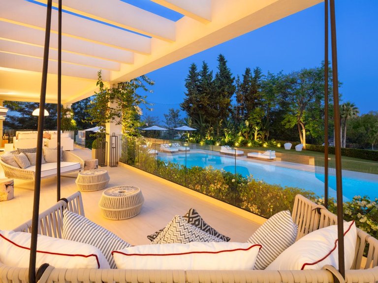 Villa for Sale in Marbella, Malaga 44