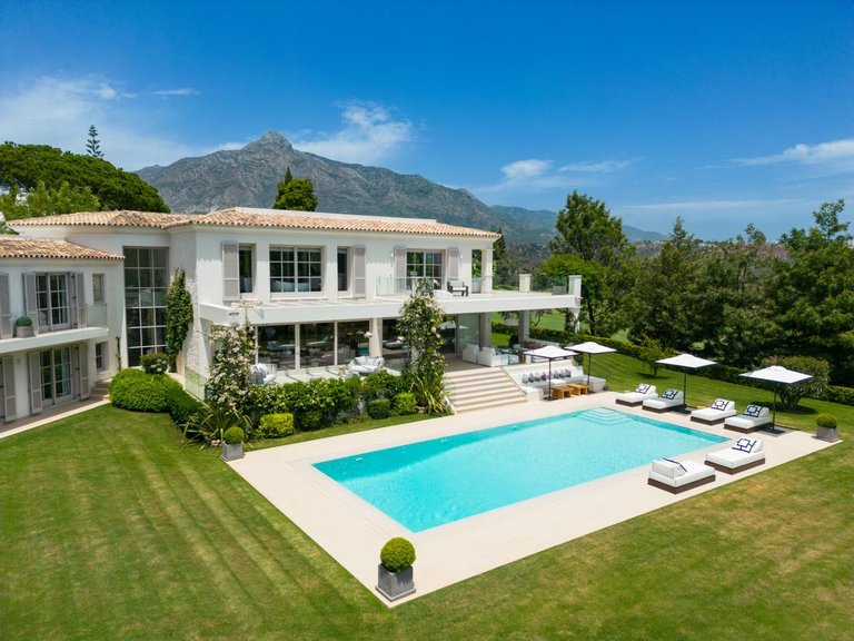 Villa for Sale in Marbella, Malaga 49