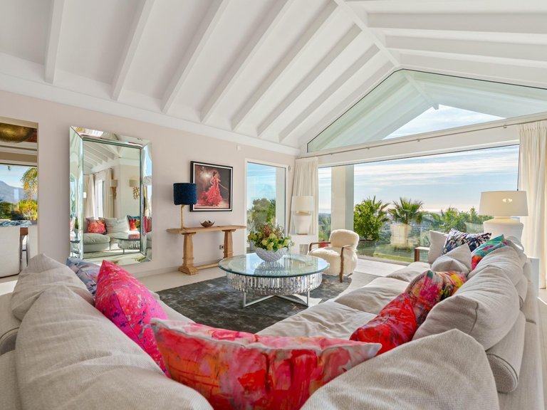 Apartment for Sale in Benahavis, Malaga 10