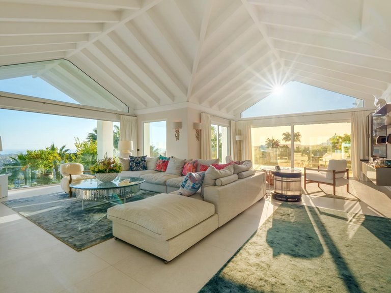 Apartment for Sale in Benahavis, Malaga 15