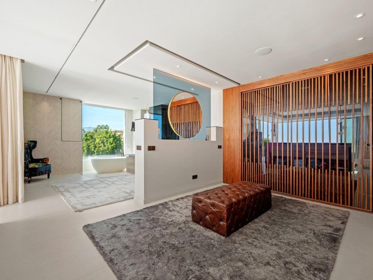 Apartment for Sale in Benahavis, Malaga 28