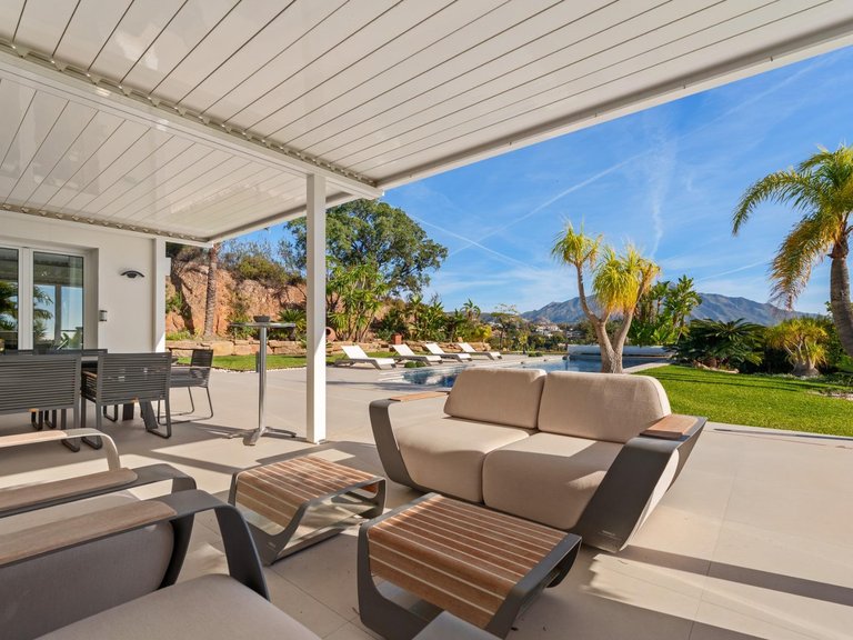 Apartment for Sale in Benahavis, Malaga 37