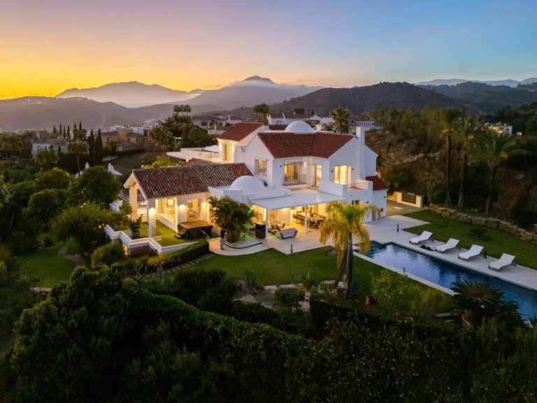 Apartment for Sale in Benahavis, Malaga 71