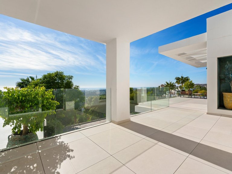 Apartment for Sale in Benahavis, Malaga 76