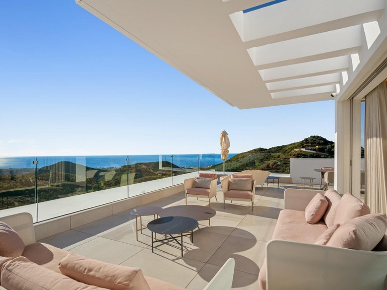 Apartment for Sale in Ojen, Malaga 5