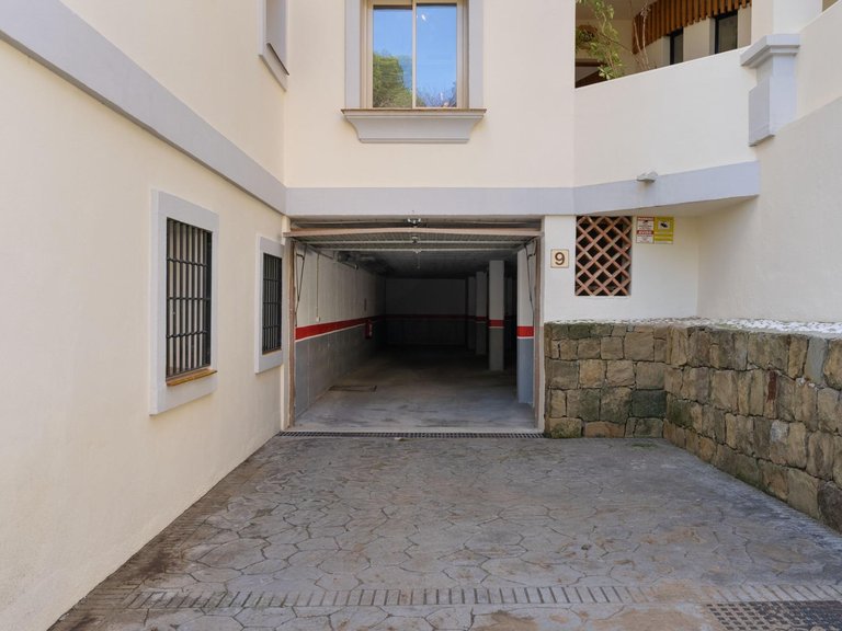 Apartment for Sale in Marbella, Malaga 33