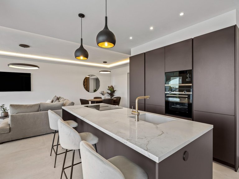 Apartment for Sale in Benahavis, Malaga 11