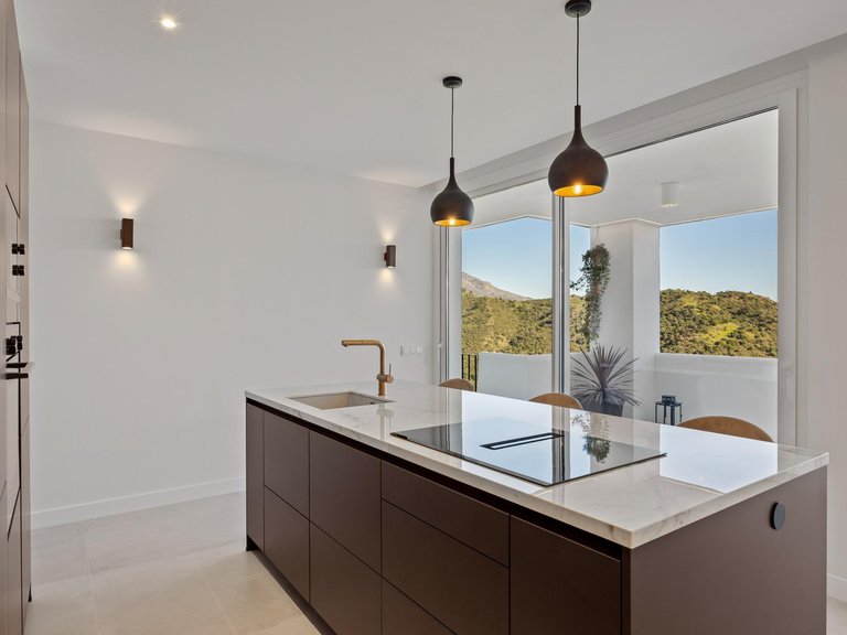 Apartment for Sale in Benahavis, Malaga 9