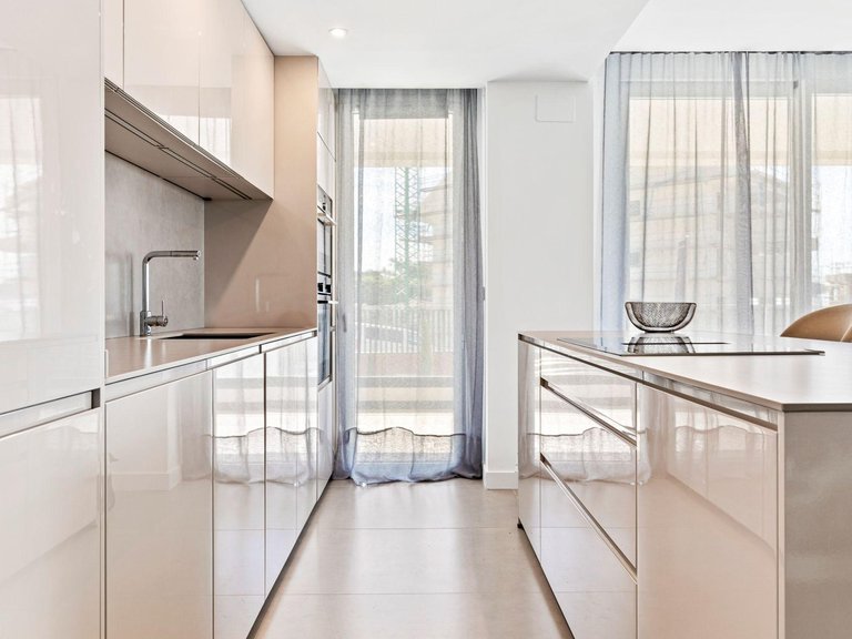 Apartment for Sale in Benalmádena, Malaga 10