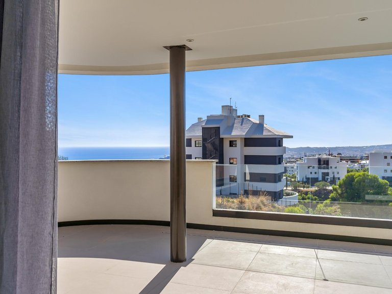 Apartment for Sale in Benalmádena, Malaga 18