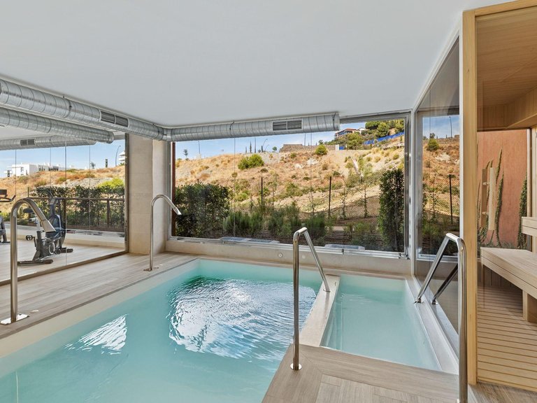 Apartment for Sale in Benalmádena, Malaga 35