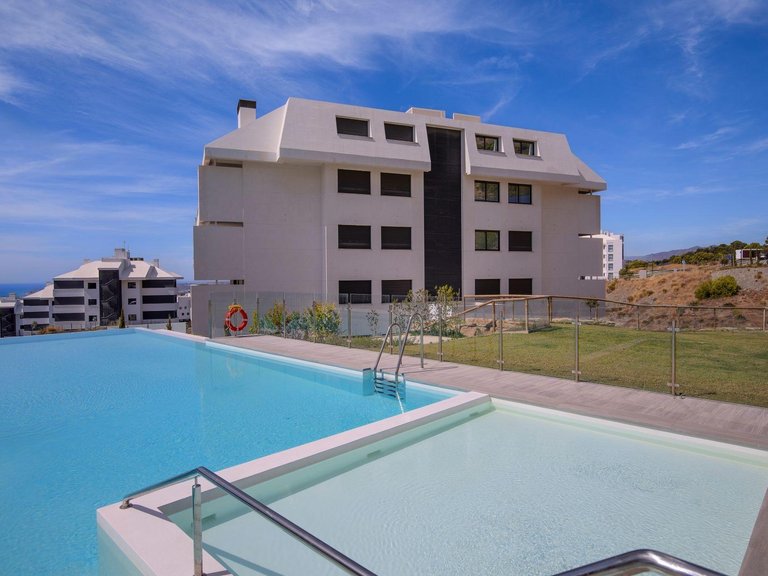 Apartment for Sale in Benalmádena, Malaga 36