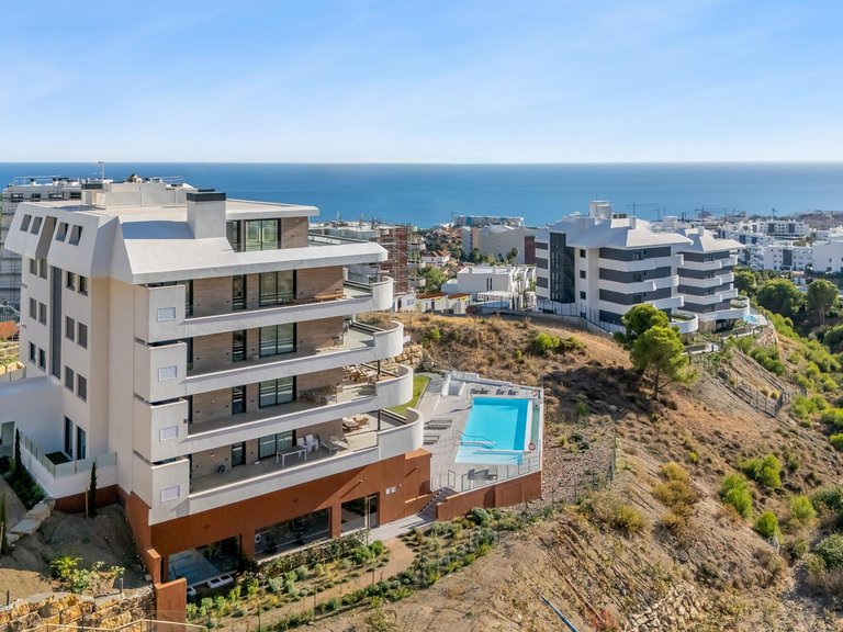 Apartment for Sale in Benalmádena, Malaga 40