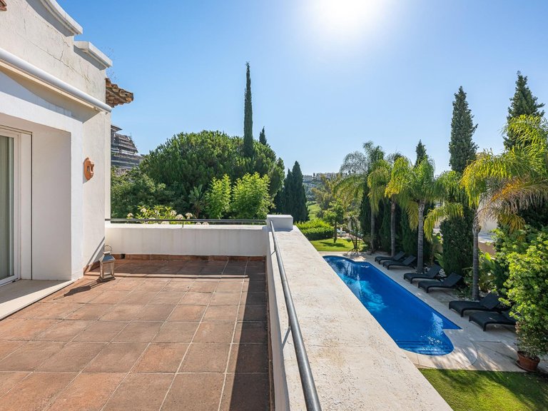 Apartment for Sale in Benahavis, Malaga 22