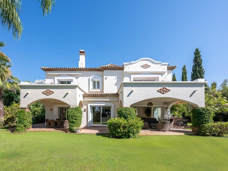 Apartment for Sale in Benahavis, Malaga 3