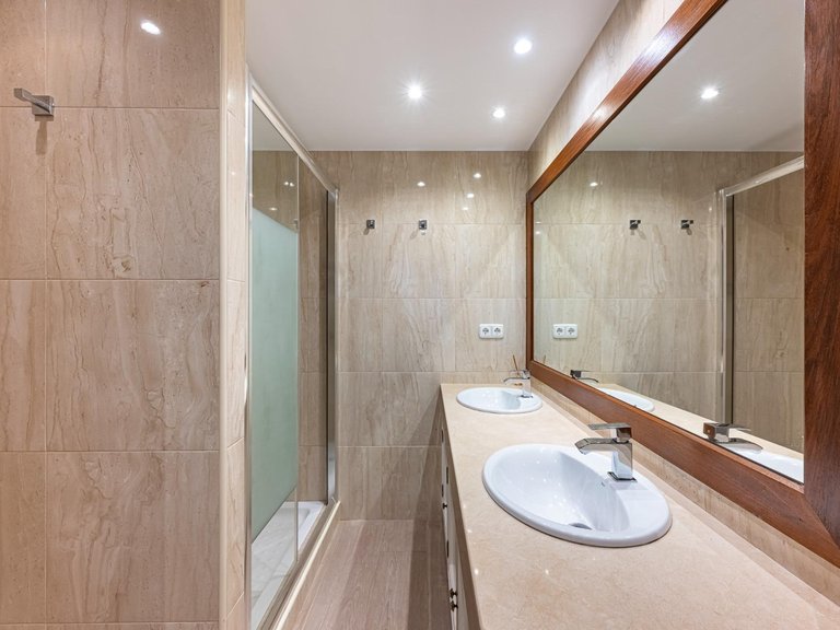 Apartment for Sale in Benahavis, Malaga 43