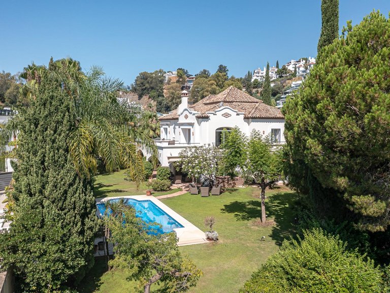 Apartment for Sale in Benahavis, Malaga 47